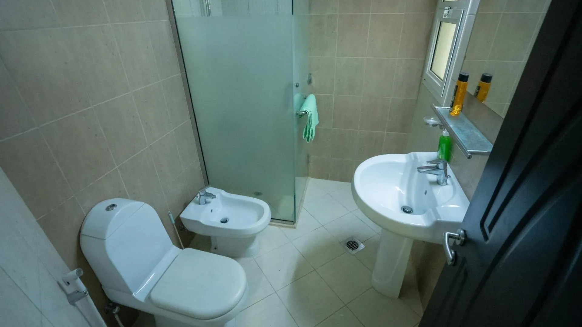 Tourist Homes Baith Al Jannah L L C - New Private Rooms - Abu Dhabi - Shabiya12 Проживание в семье