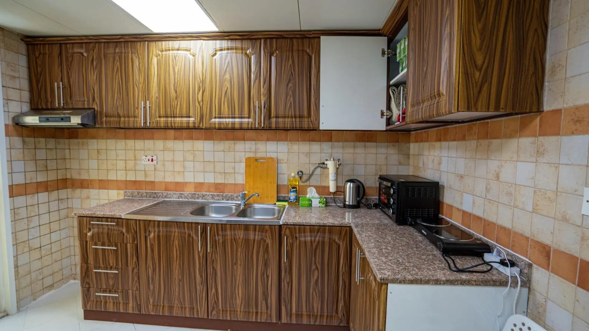 Tourist Homes Baith Al Jannah L L C - New Private Rooms - Abu Dhabi - Shabiya12 0*,  Zjednoczone Emiraty Arabskie